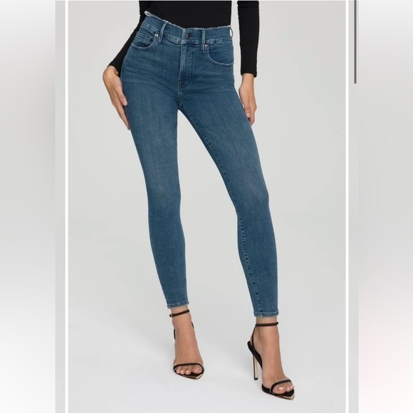 NWT GOOD AMERICAN GOOD LEGS FRAY WAISTBAND SIZE 0 - Picture 1 of 16